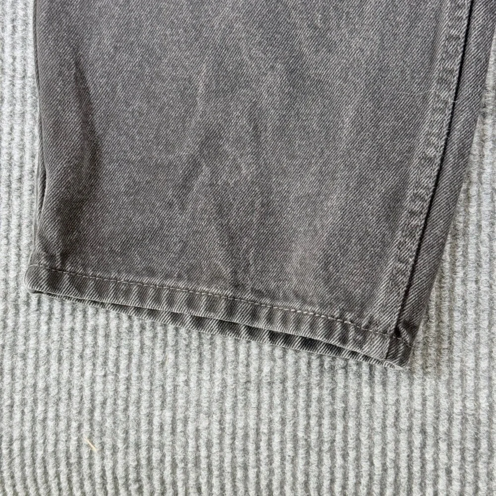 Levis 550 Relaxed Fit Faded Black Denim Jeans Mens 40x30 CW-0423 3757